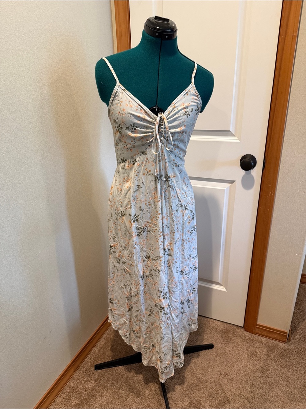 SOZY Floral spring dress - M - flowing and flattering